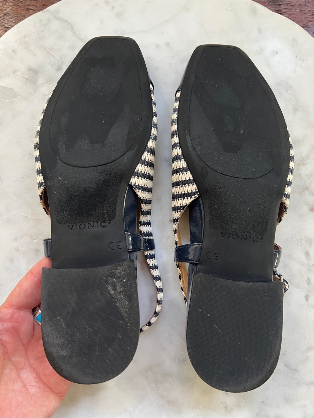 VIONIC Petaluma Slingback Flats Shoes Glossy Navy/Off-White Striped Women's 9 - Picture 8 of 13